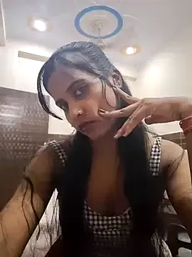 FroggyAnna – webcam model profile photo Image 3
