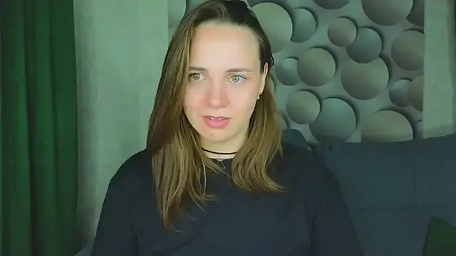 Mia--meow – webcam model profile photo Image 12