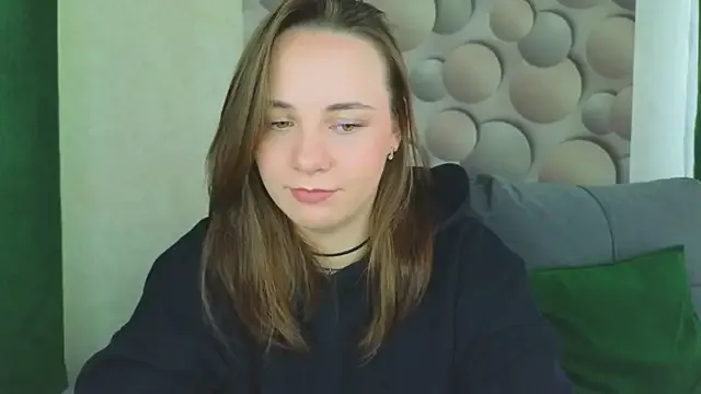 Mia--meow – webcam model profile photo Image 13