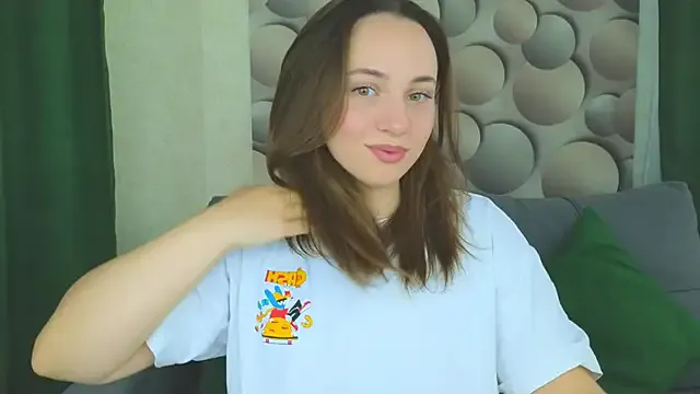 Mia--meow – webcam model profile photo Image 15