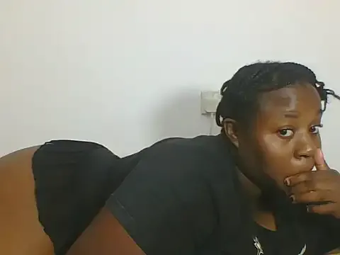 xoxo_sol – webcam model profile photo Image 11