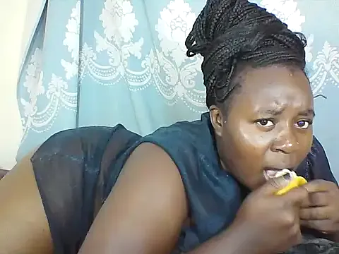 xoxo_sol – webcam model profile photo Image 6