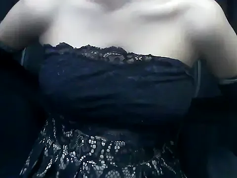 NATINATU252525 – webcam model profile photo Image 5