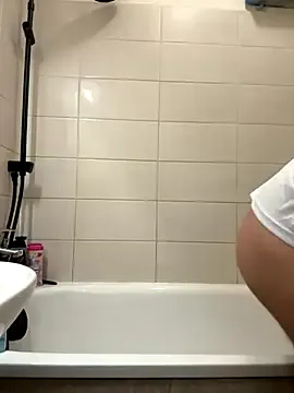 Mia--meow – webcam model profile photo Image 2