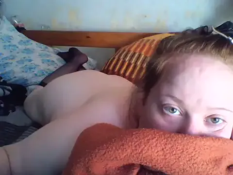roouse – webcam model profile photo Image 14