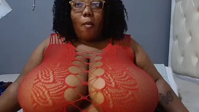 Sofiyaa_39 – webcam model profile photo Image 15