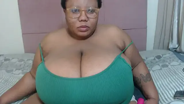 Sofiyaa_39 – webcam model profile photo Image 8