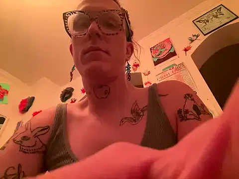 PumaShyXD – webcam model profile photo Image 6