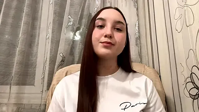 roouse – webcam model profile photo Image 3