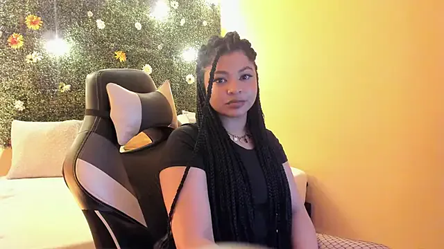 RollingGirls – webcam model profile photo Image 7