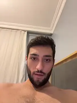  – webcam model profile photo Image 9