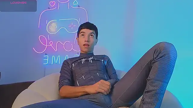 FroggyAnna – webcam model profile photo Image 11