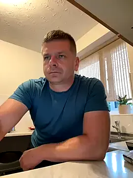 Yui-Ch – webcam model profile photo Image 10