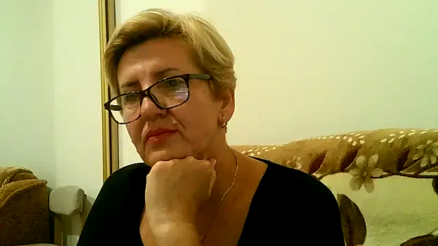 AmmelieBaste – webcam model profile photo Image 16