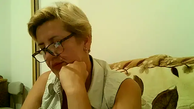 AmmelieBaste – webcam model profile photo Image 17