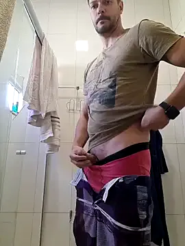 zui_lu – webcam model profile photo Image 11