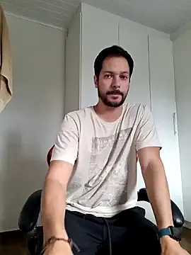 zui_lu – webcam model profile photo Image 7