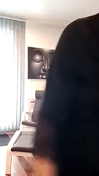 Big_ayu_ – webcam model profile photo Image 5