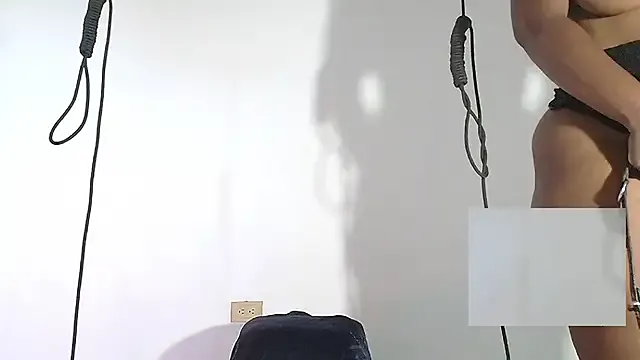 Yui-Ch – webcam model profile photo Image 8