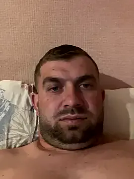 LT-333 – webcam model profile photo Image 15