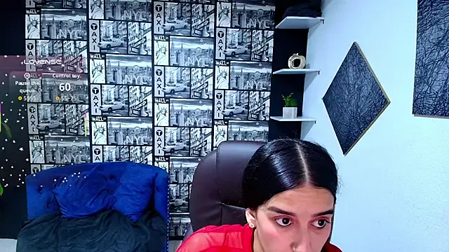 Alice_surprise – webcam model profile photo Image 11