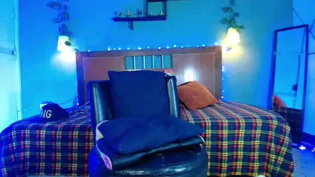 Humsafa-13 – webcam model profile photo Image 2