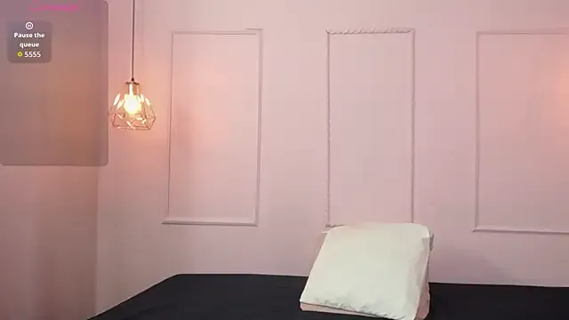 Mia--meow – webcam model profile photo Image 16