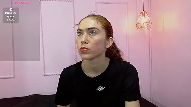 Mia--meow – webcam model profile photo Image 2