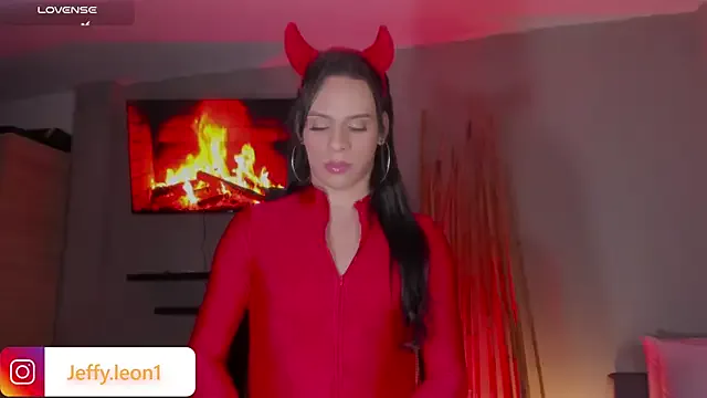 lavetax1 – webcam model profile photo Image 11