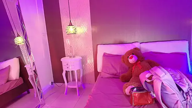 ClaireBree – webcam model profile photo Image 14