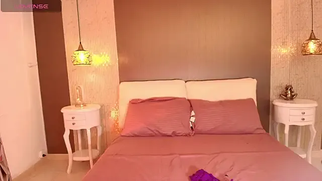 ClaireBree – webcam model profile photo Image 16