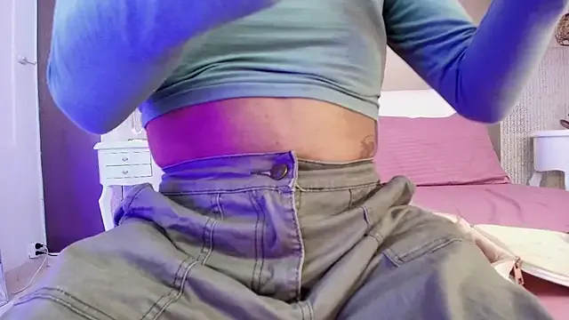 ClaireBree – webcam model profile photo Image 2