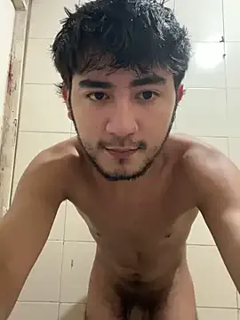 roouse – webcam model profile photo Image 3