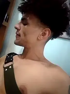 zui_lu – webcam model profile photo Image 11