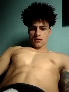 zui_lu – webcam model profile photo Image 16