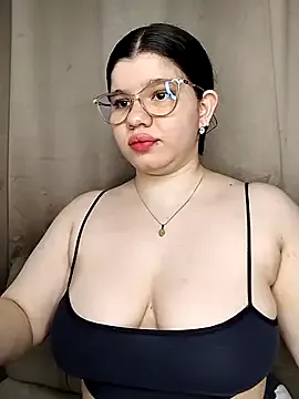 Nonchan_ – webcam model profile photo Image 16