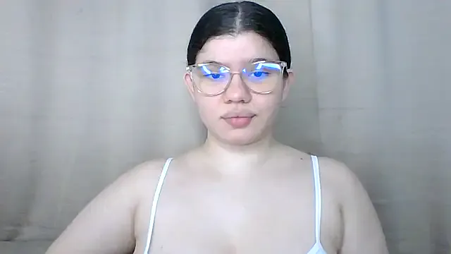 Nonchan_ – webcam model profile photo Image 8