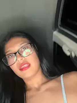 EvaOllin – webcam model profile photo Image 3