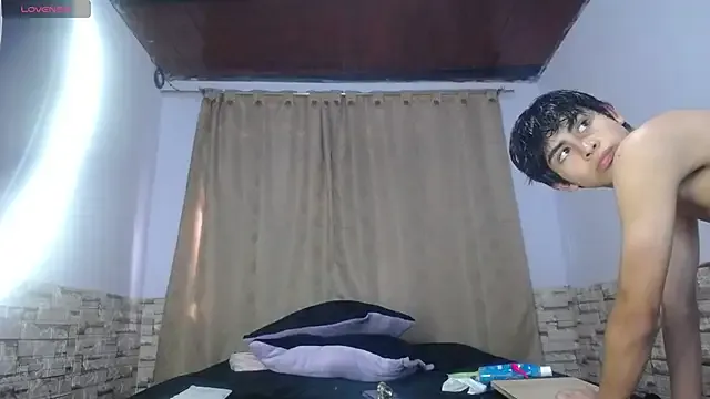 SEXYY_TRANSY_WITH_GIRL – webcam model profile photo Image 6