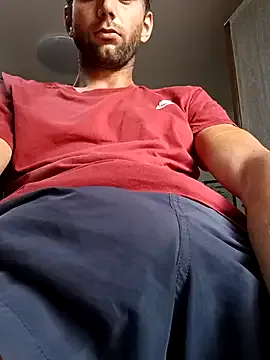 roouse – webcam model profile photo Image 16