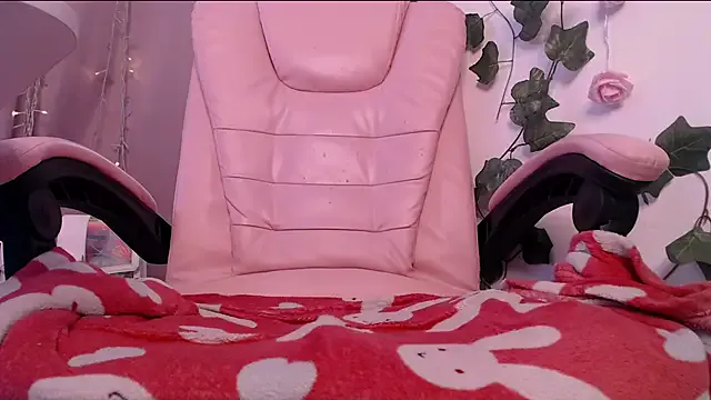 CarolBarker – webcam model profile photo Image 2