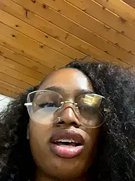 NATINATU252525 – webcam model profile photo Image 18