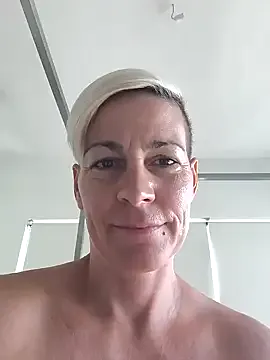 LadySugar – webcam model profile photo Image 15