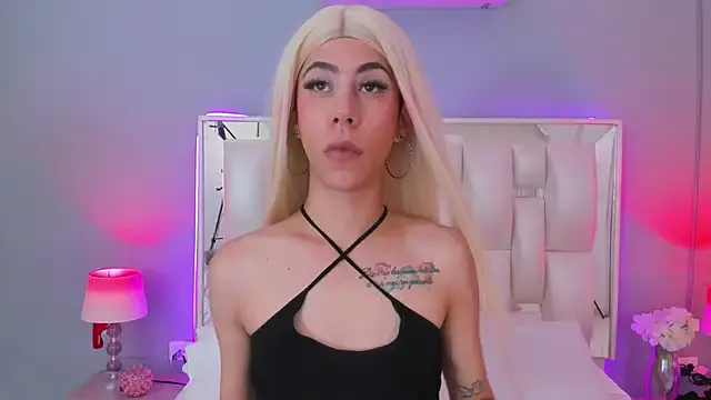 Luna_Samosienko – webcam model profile photo Image 11