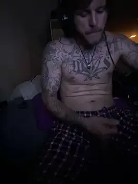 PumaShyXD – webcam model profile photo Image 2