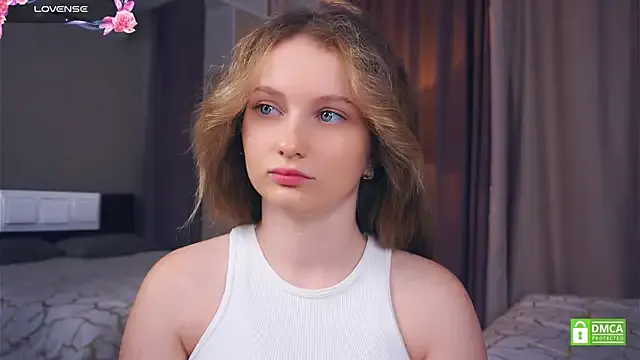 maataaan – webcam model profile photo Image 6