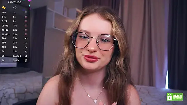 maataaan – webcam model profile photo Image 9