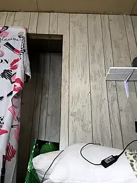 NANA_7 – webcam model profile photo Image 4