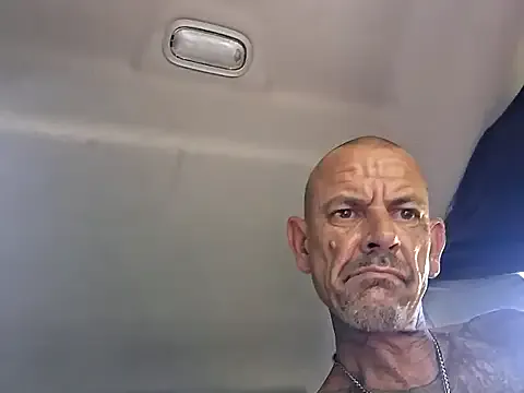 fit_vic – webcam model profile photo Image 12