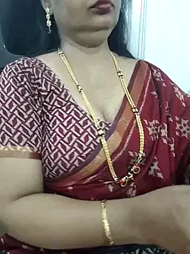 _Alicee_1 – webcam model profile photo Image 11